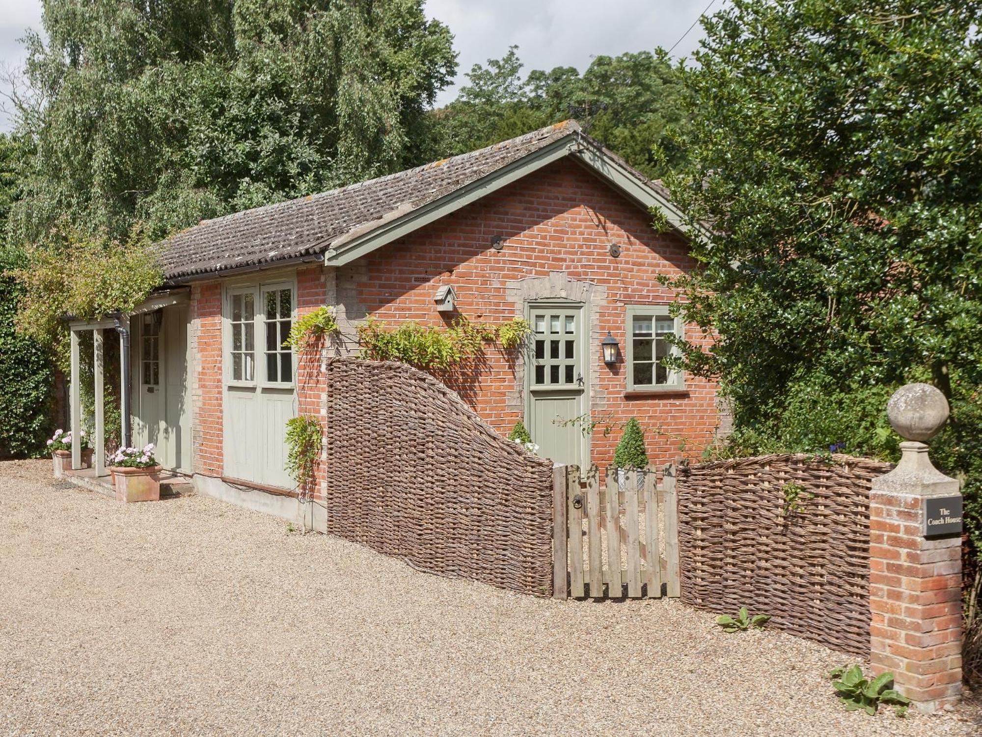 The Coach House Villa Tattingstone Dış mekan fotoğraf